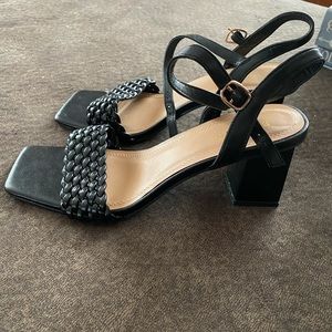 Bamboo heels black size 9